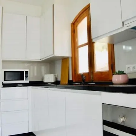 Beautiful With Amazing Sea View דירה